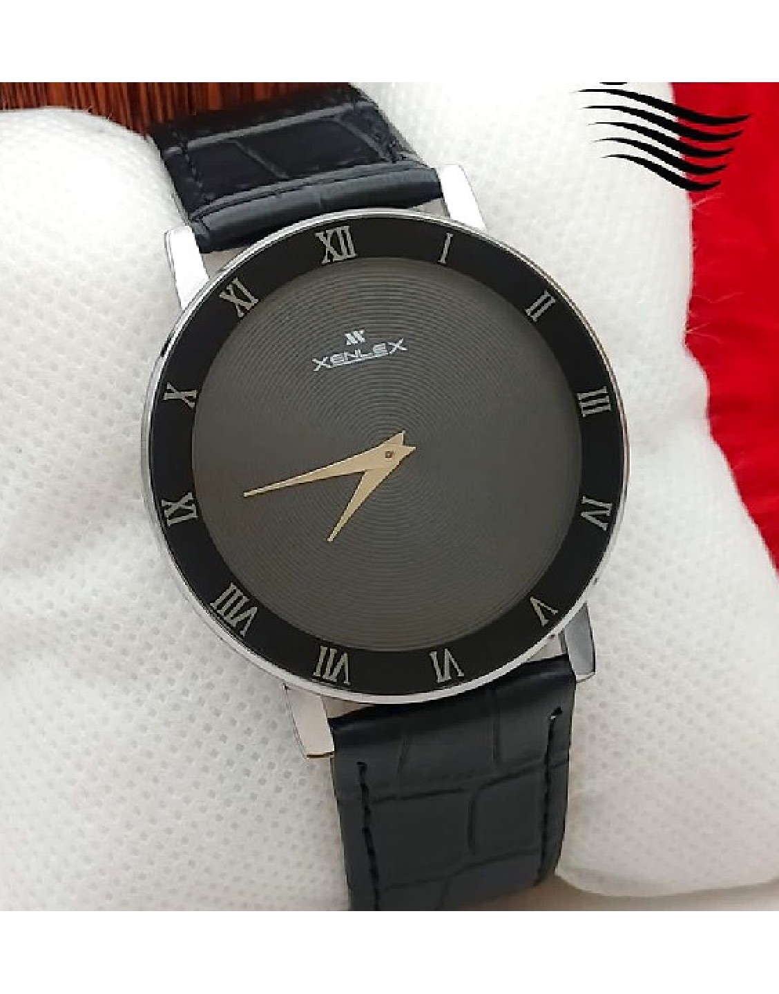 Mens Down Second Leather Strap Watch Price in Pakistan