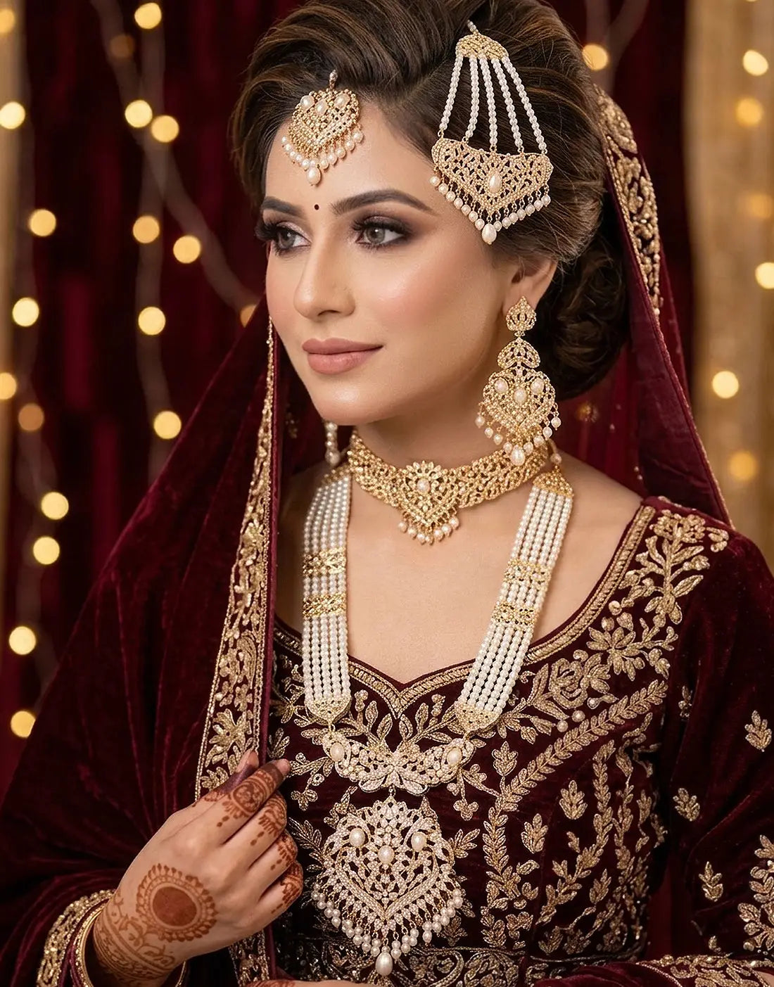 Luxurious Hyderabadi Pearl Mala Bridal Jewellery Set with Choker, Earrings, Jhumar and Maang Tikka