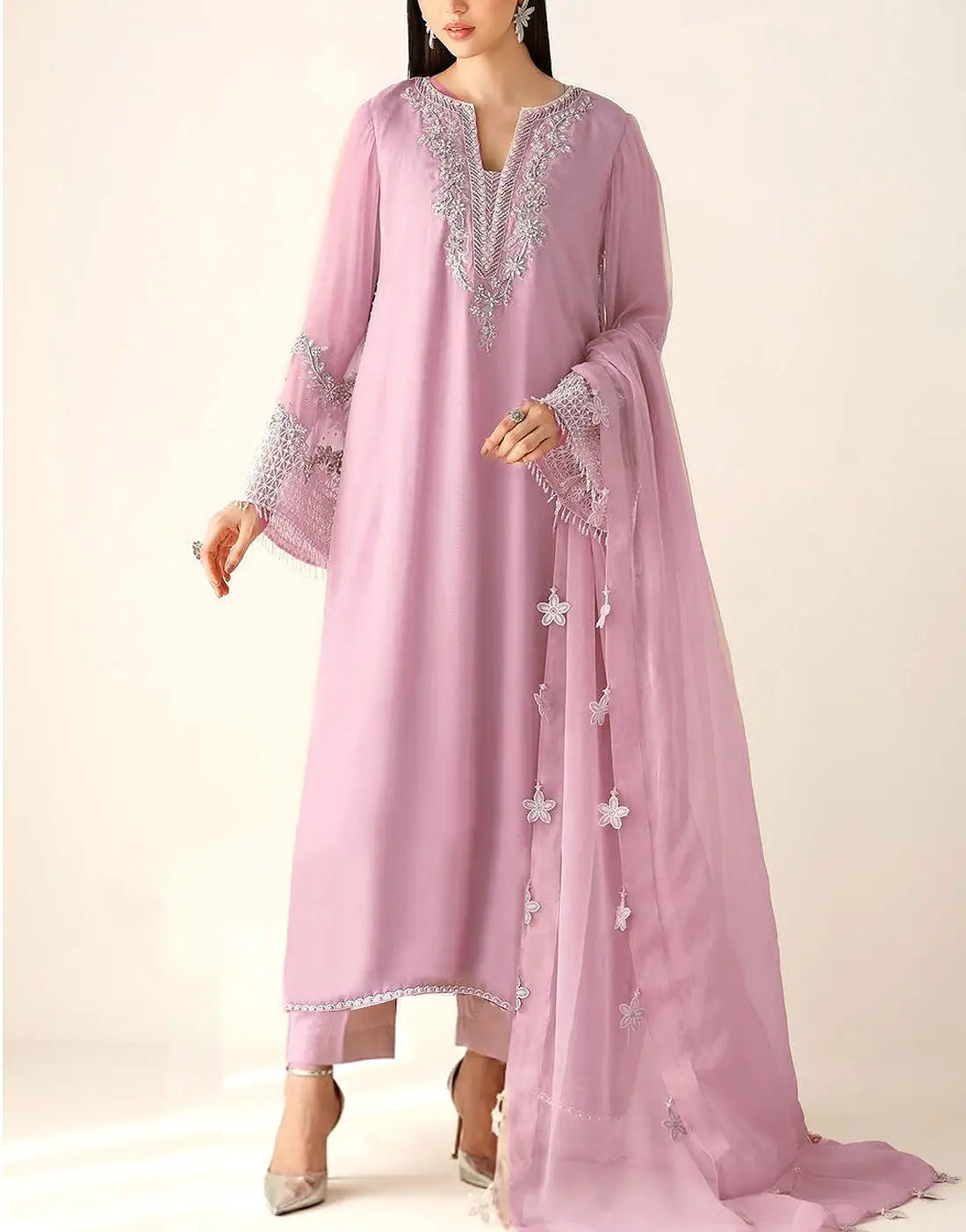 Sophisticated Tea Pink Chiffon Formal Party Dress with Rich Hand‑Embellished Neckline & Sleeves