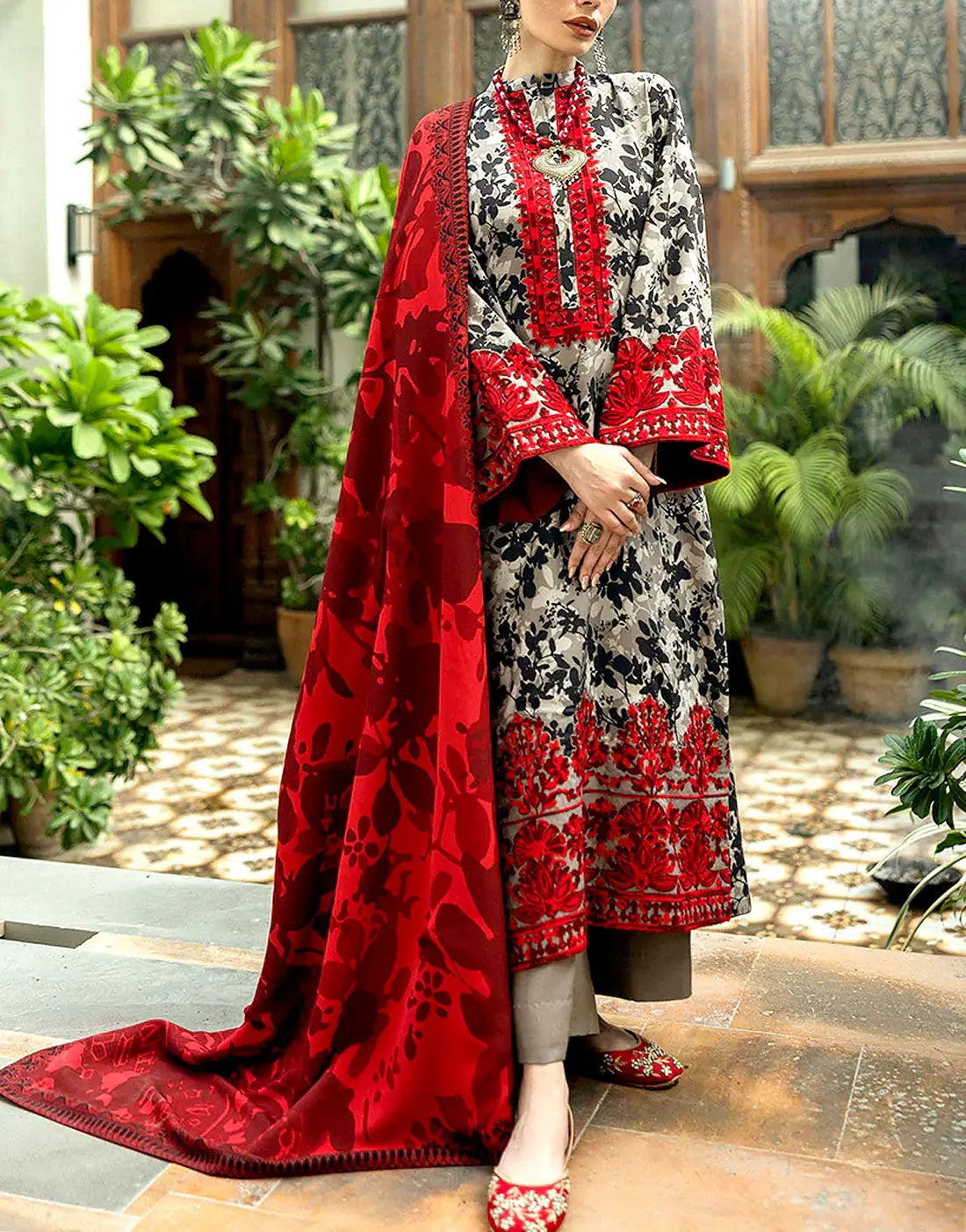IB Bonanza All-Over Digital Print 3-Piece Linen Dress for Winter Season