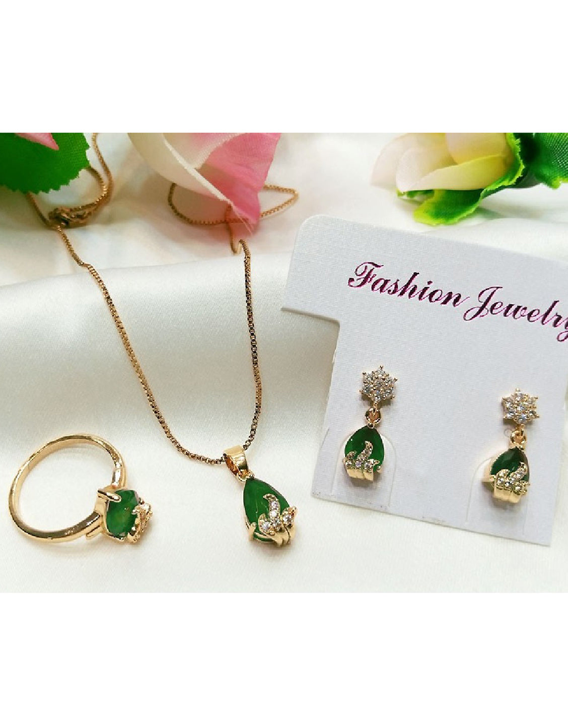 Beautiful Green Faux Ruby Necklace, Earrings & Ring Jewelry Set