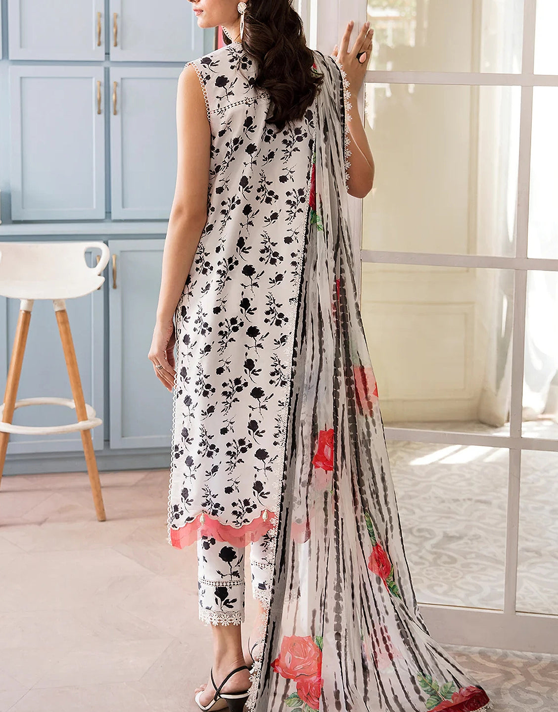 Elegant Embroidered Lawn Dress with Digital Print Silk Dupatta