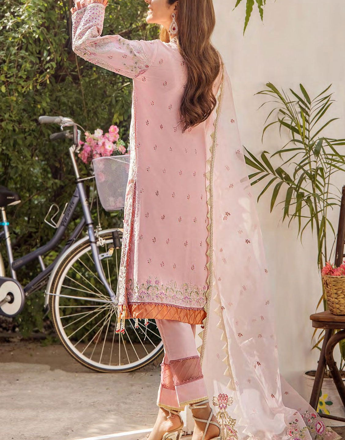 EshAisha Embroidered Luxury Lawn Collection | EA-5120 - Out of Stock