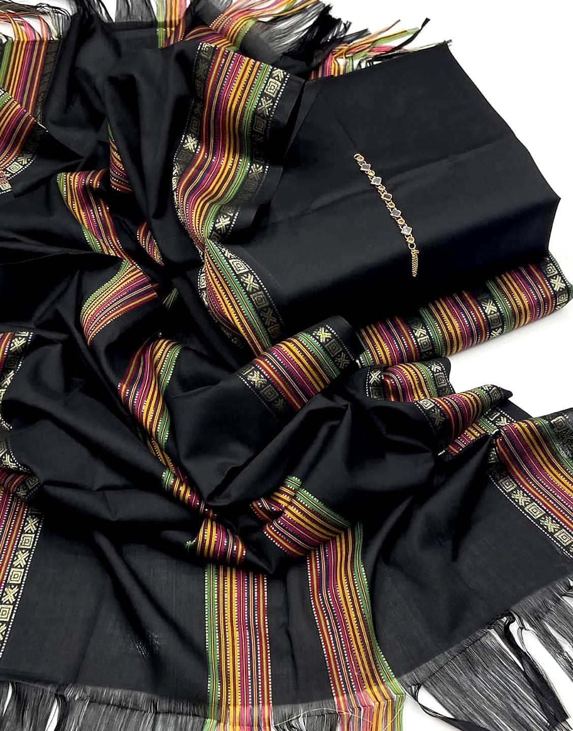 Traditional 3-Pieces Black Sussi Dress 