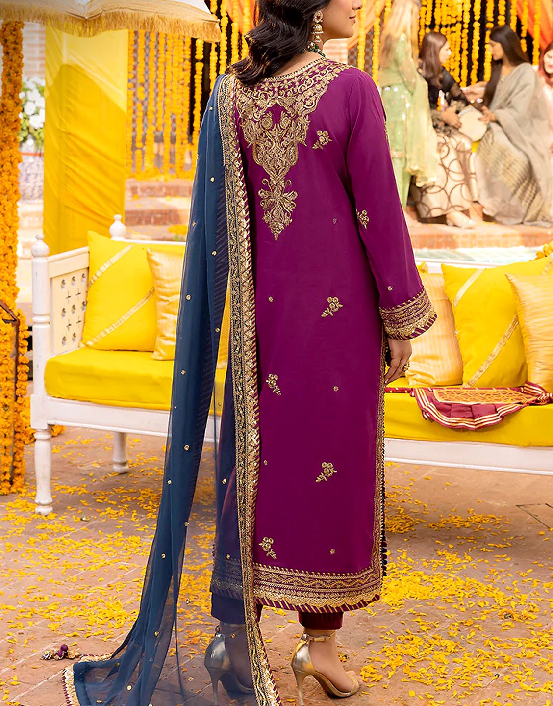 Heavy Embroidered Fancy Chiffon Wedding Wear Dress