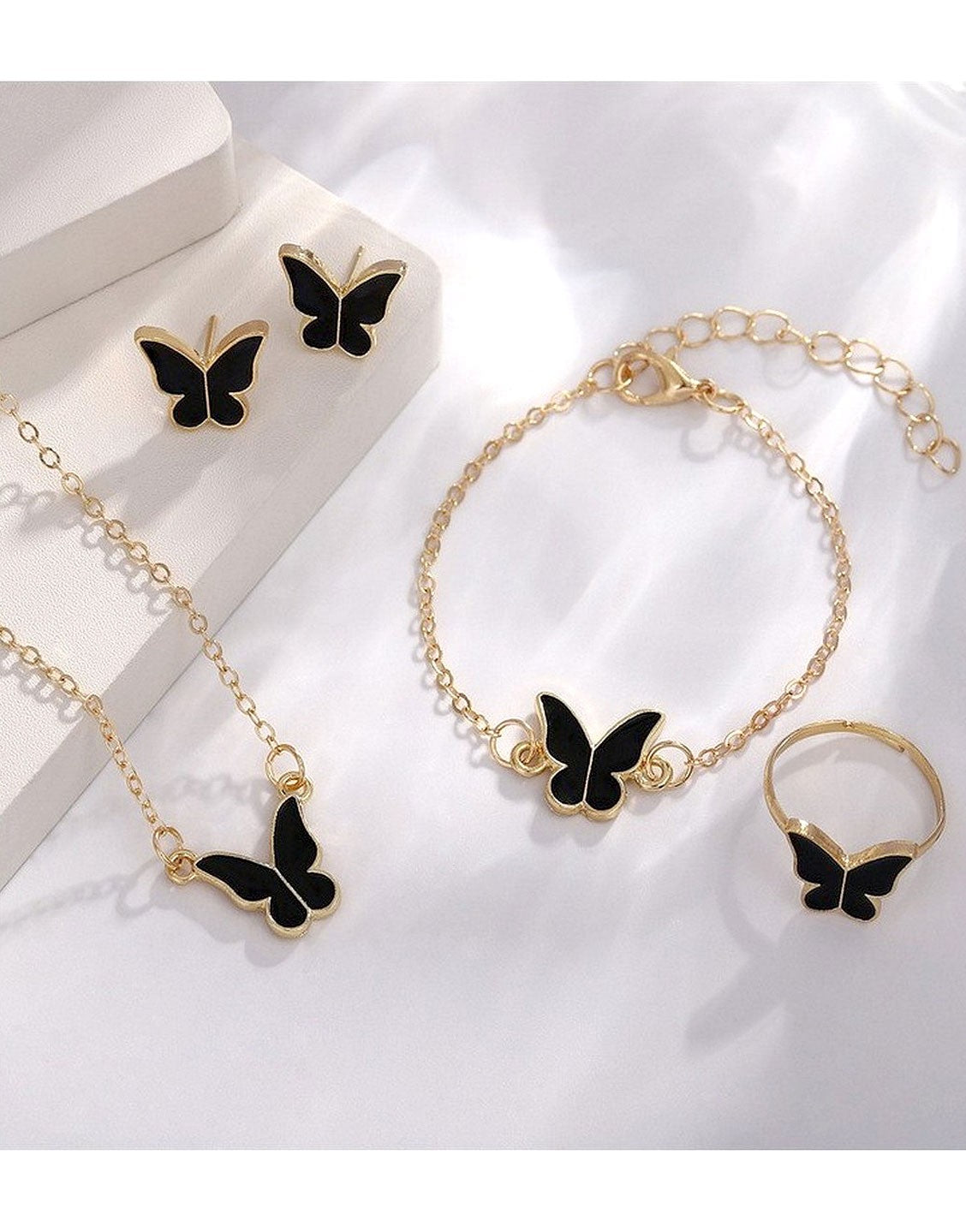 4-Piece Trendy Butterfly Shape Jewelry Set with Bracelet, Earring, Necklace and Ring
