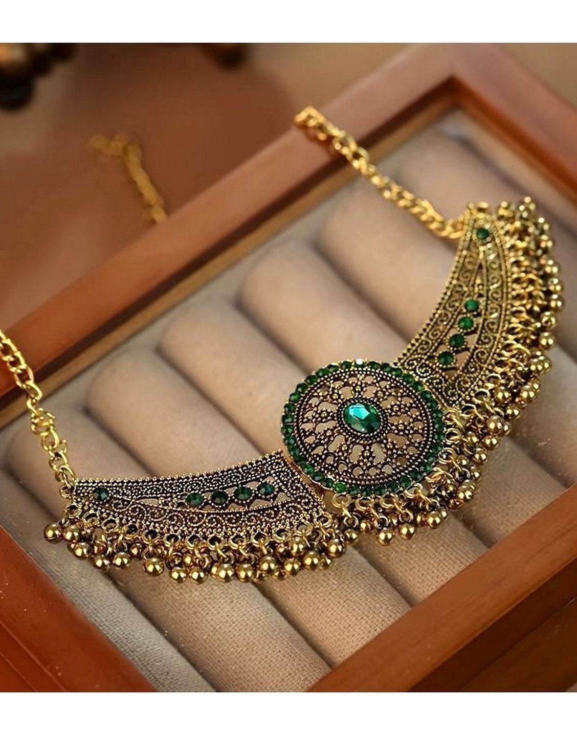 Bohemian Style Green Synthetic Gemstone Choker Jewelry Set with Earrings