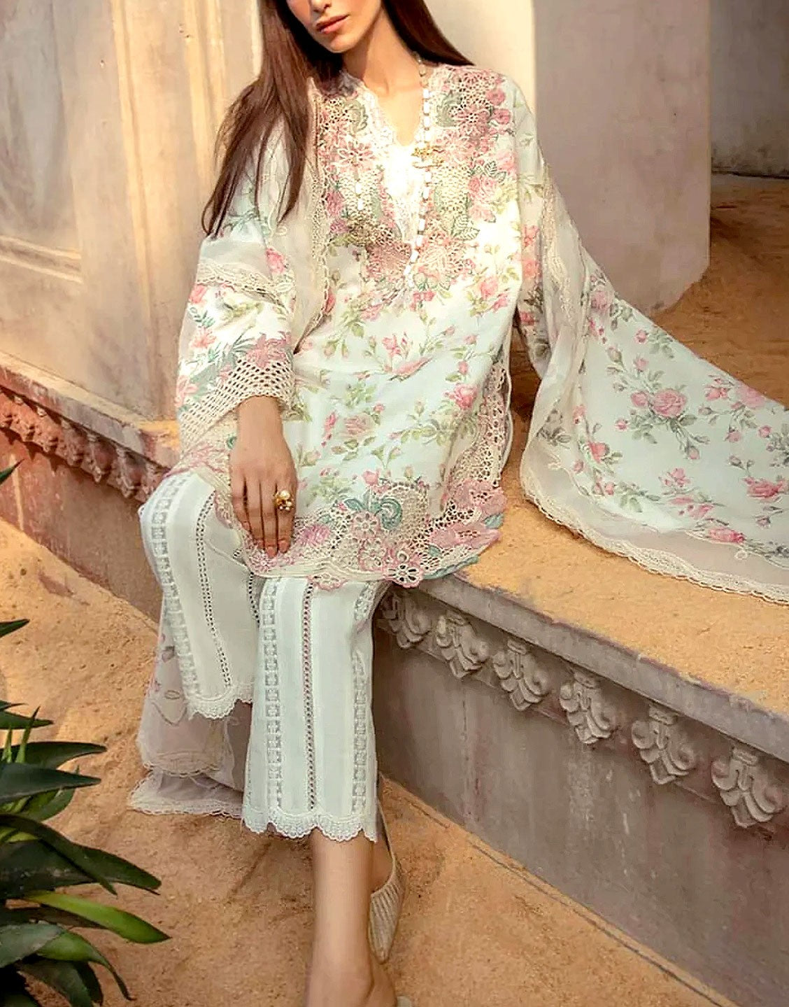 Elegant Embroidered Lawn Dress with Printed Chiffon Dupatta