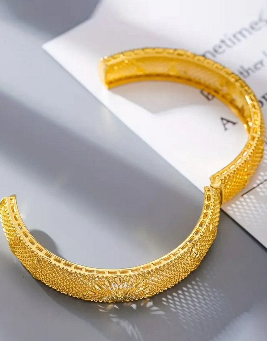 Elegant Gold Plated Peacock Design Openwork Bangle Bracelet
