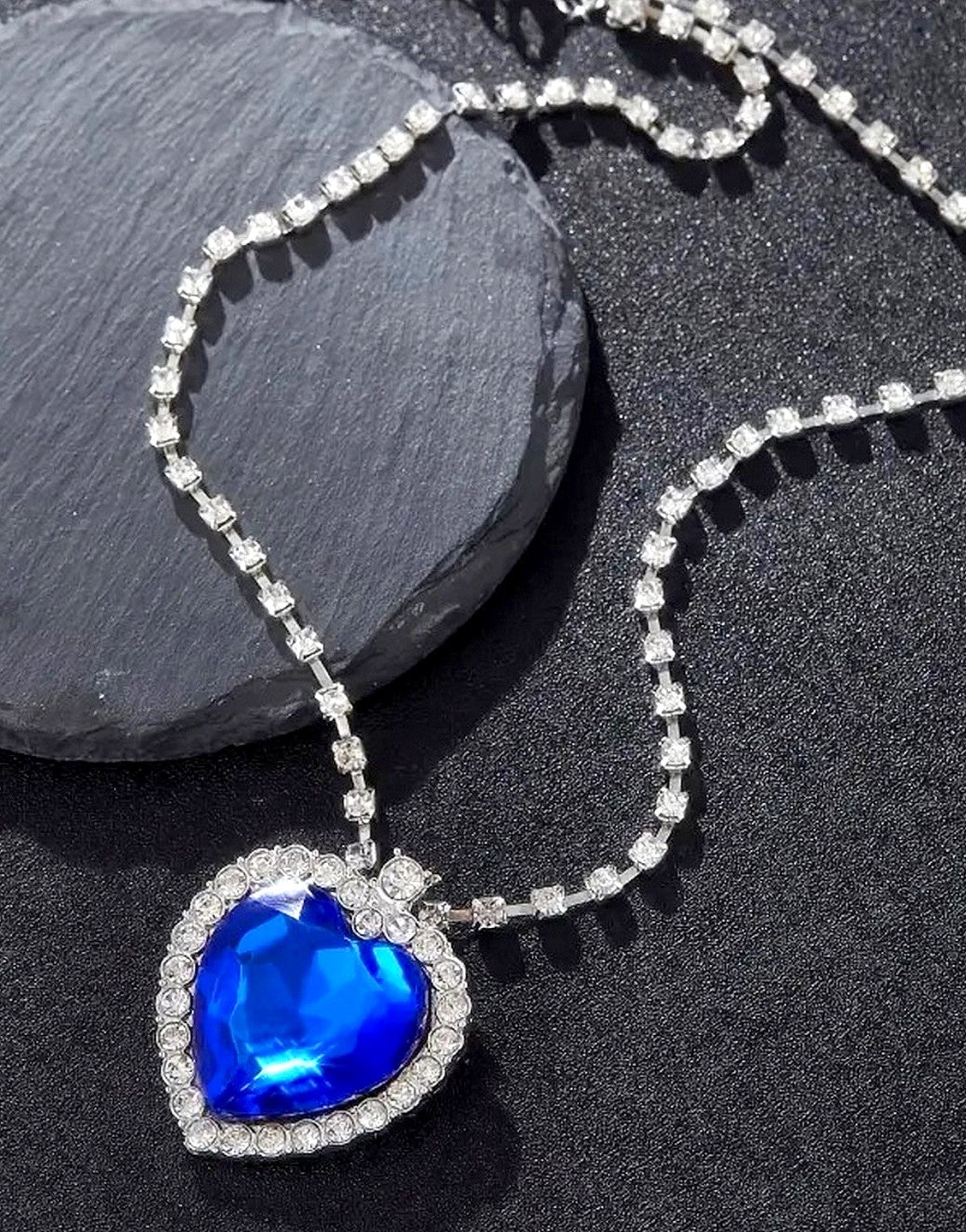 Luxurious Titanic Heart of the Ocean Inspired Blue Stone Necklace for Women