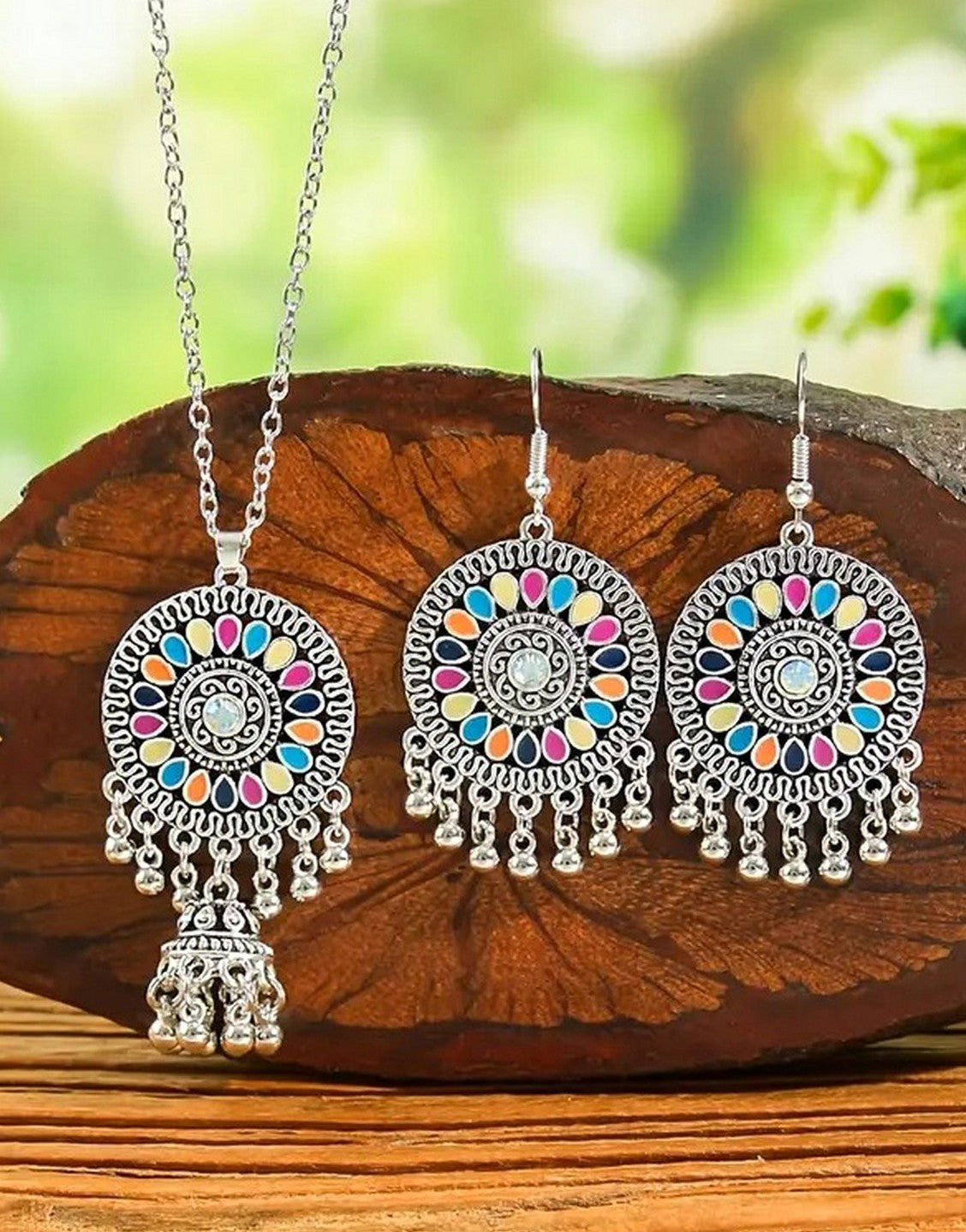 Bohemian Style Silvery Round Women's Jewellery Set with Pendant & Earrings