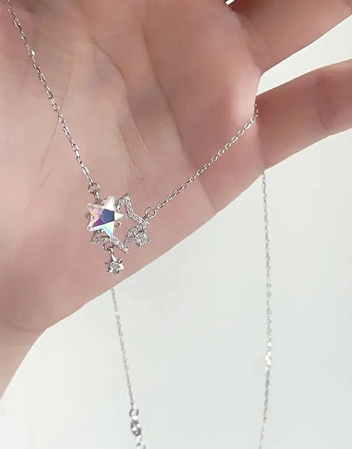 Delicate Chain with Sparkling Crystals Minimalist Pendant Necklace for Girls