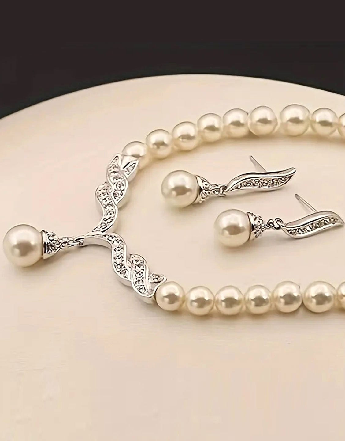 High Quality Silver Pearl Necklace Set with Earrings