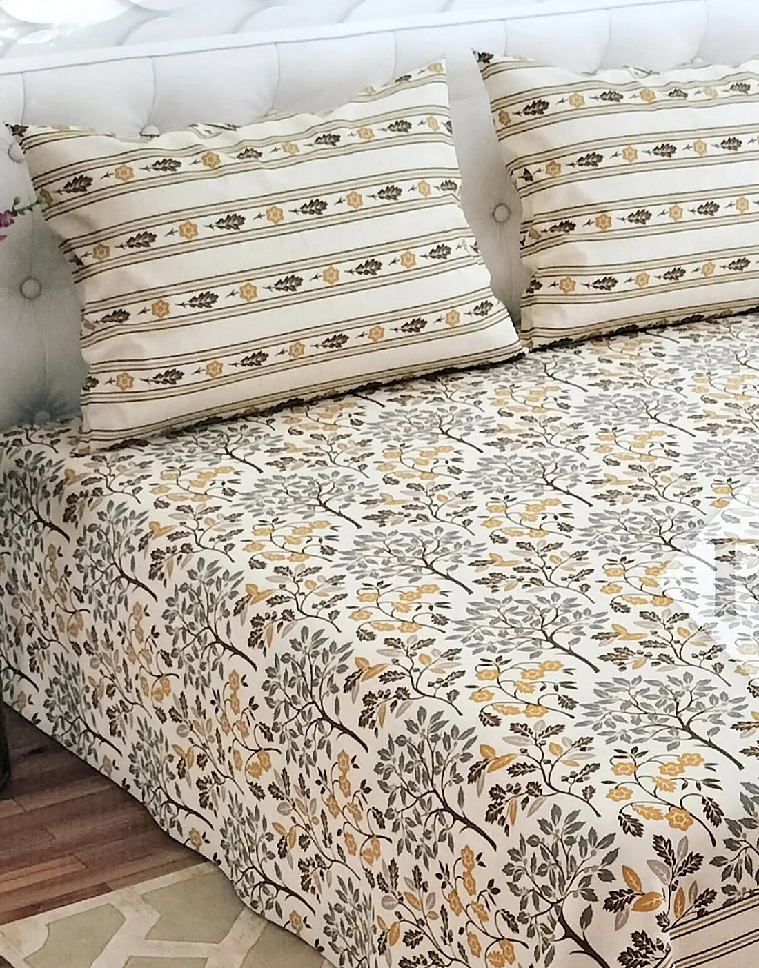 Salonika 3-Piece Mix Cotton Beige King Size Bedsheet with Pillow Covers