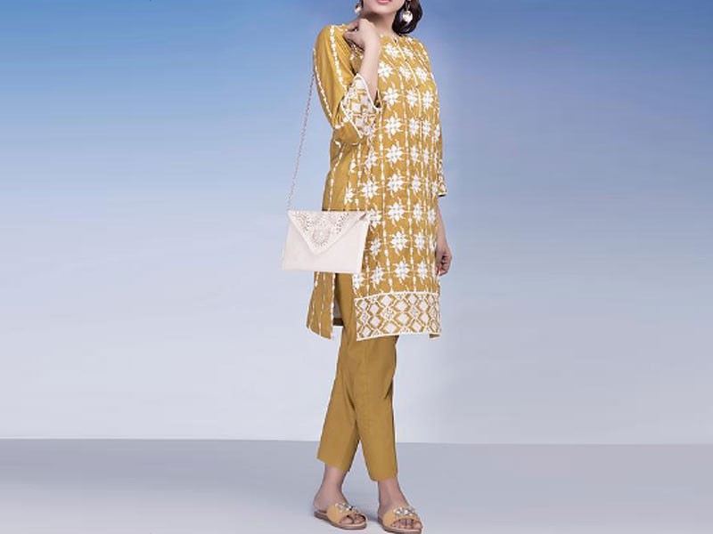 Embroidered EID Lawn Dress 2024 with Printed Chiffon Dupatta