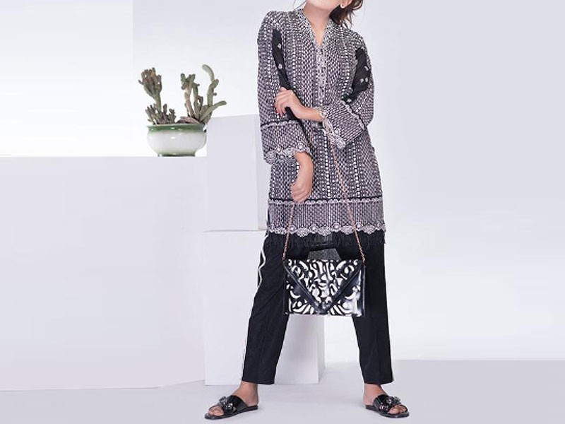 Embroidered EID Lawn Dress 2024 with Printed Chiffon Dupatta