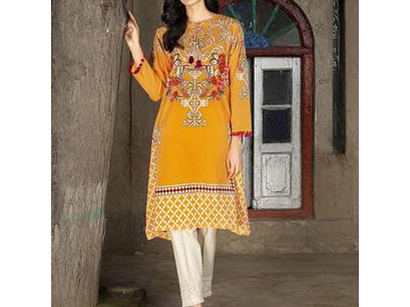 Elegant Embroidered Lawn Suit 2024 with Chiffon Dupatta