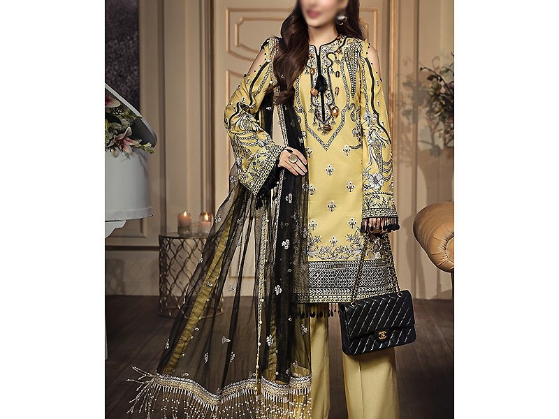 Elegant Sequins Embroidered Lawn Suit 2024 with Diamond Organza Dupatta