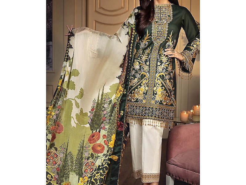 Elegant Sequins Embroidered Lawn Suit 2024 with Diamond Organza Dupatta