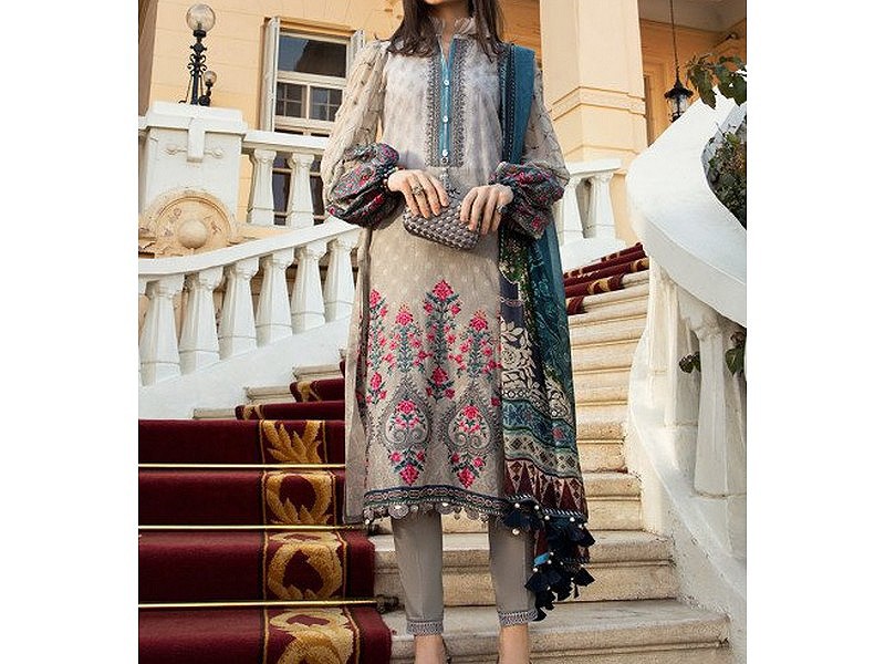 Elegant 2-Piece Embroidered Lawn Dress 2024