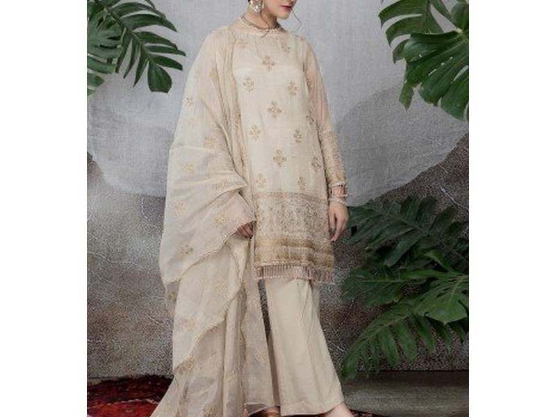 Elegant Sequins Embroidered Lawn Suit 2024 with Diamond Organza Dupatta