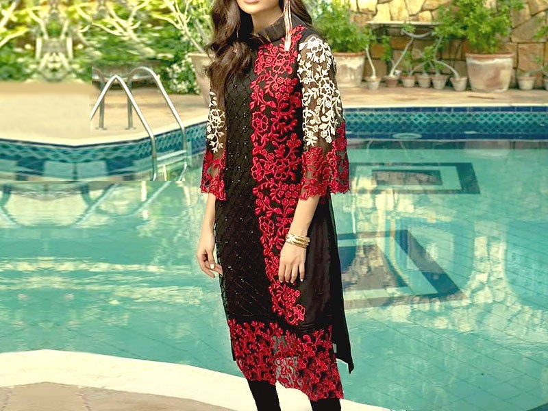 Latest Kurti Designs for Girls in Pakistan 2025