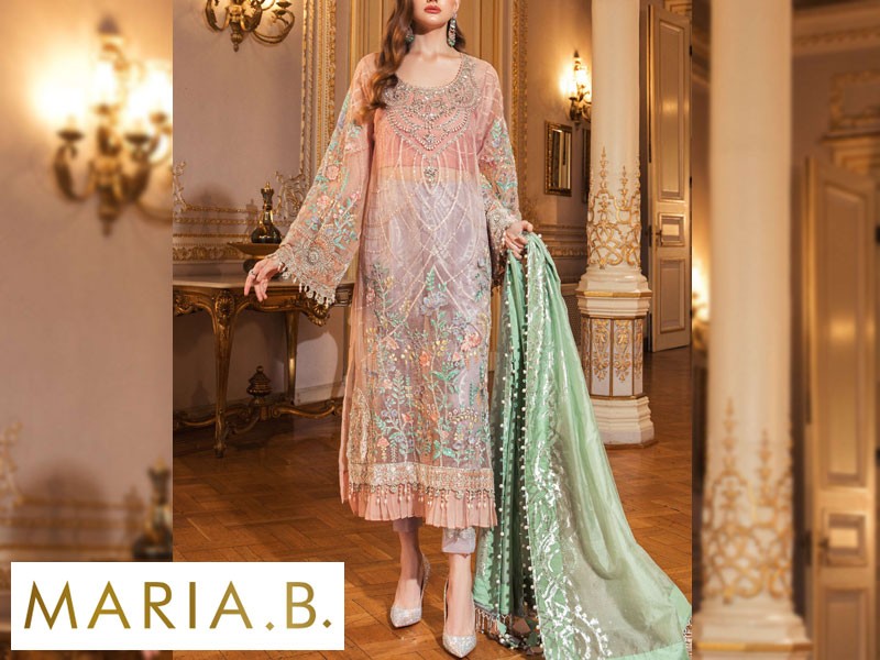 Women's Eid Dresses Collection 2025 in Pakistan