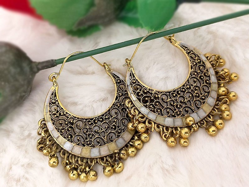 Gorgeous Party Wear Jewelry Set with Earrings & Tikka