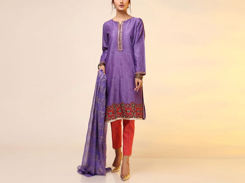 Elegant Embroidered Chiffon Party Wear Dress 2024