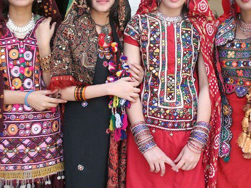 An Overview to Sindhi Cultural Products