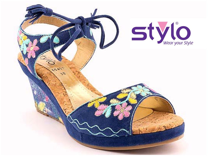 Top Women's Shoes Brands in Pakistan