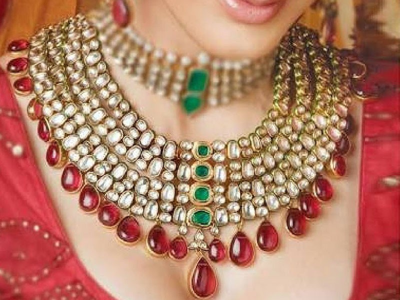 5 Essentials of Bridal Jewellery in Pakistan