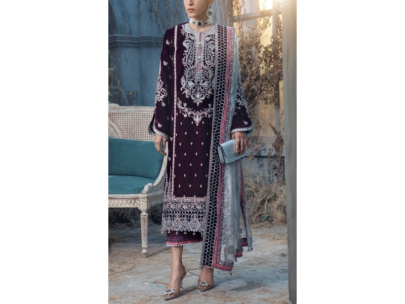 Readymade 2-Piece Embroidered Linen Suit 2024