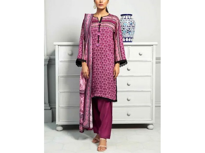 Gul Ahmed Winter Khaddar & Linen Collection 2021-22