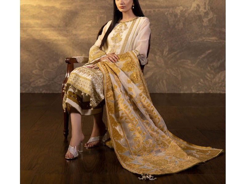 Sapphire Luxury Festive Party Wear Collection 2022