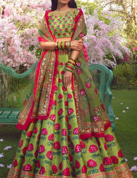 Nomi Ansari Luxury Party & Wedding Dresses Collection 2022