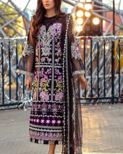 Elegant Sequins Embroidered Lawn Suit 2024 with Diamond Organza Dupatta