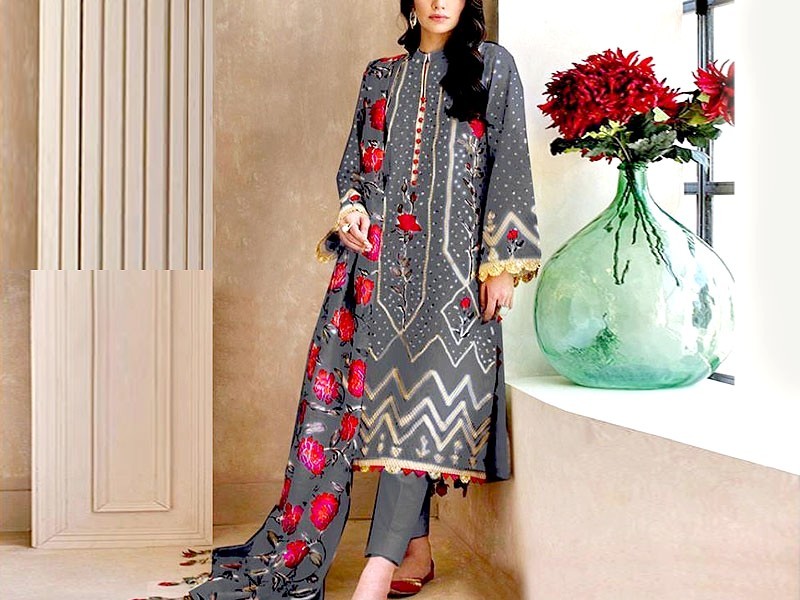 Women's Cotton Dresses Designs in Pakistan