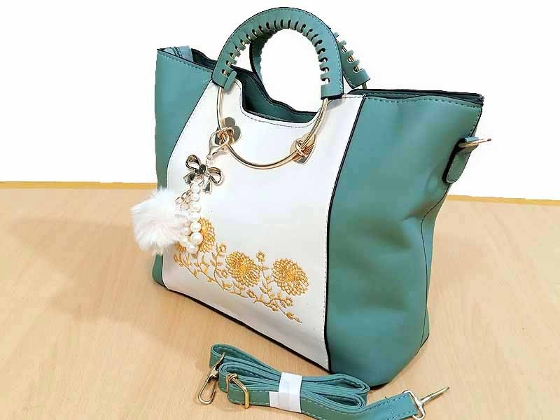High Quality Ladies Tote Bag with Hanging Charm