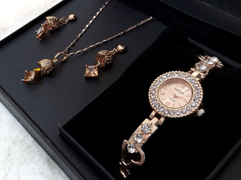 Elegant Jewellery & Watch Gift Set with Gift Box Price in Pakistan