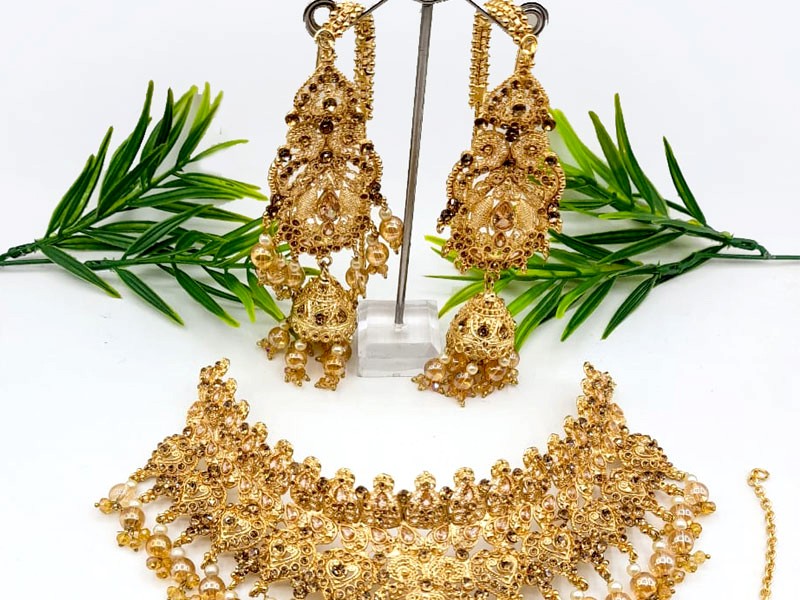 Adorable Bridal Collar Choker Necklace Set with Earrings, Jhoomar & Tikka