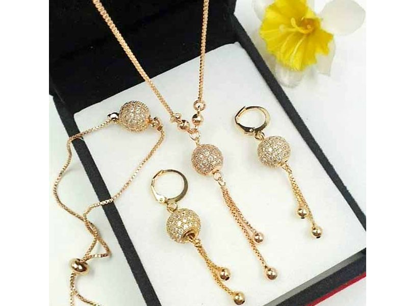 Multicolor Stones Golden Necklace with Earrings Price in Pakistan