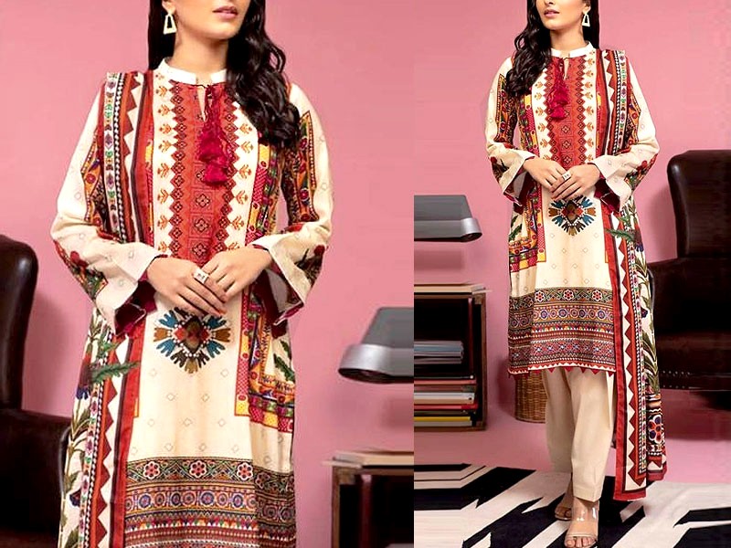 Traditional Embroidered EID Lawn Dress 2022 with Chiffon Dupatta Price in Pakistan