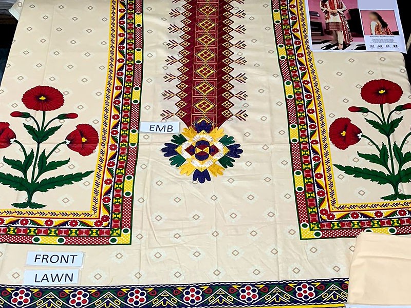 Traditional Embroidered EID Lawn Dress 2022 with Chiffon Dupatta
