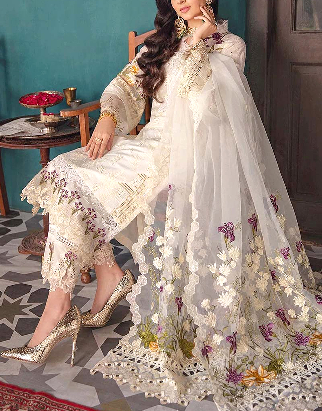 Embroidered Linen Dress with Wool Shawl Dupatta Price in Pakistan