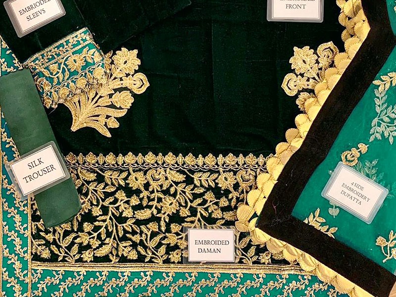 Luxury Embroidered Green Velvet Wedding Dress 2023