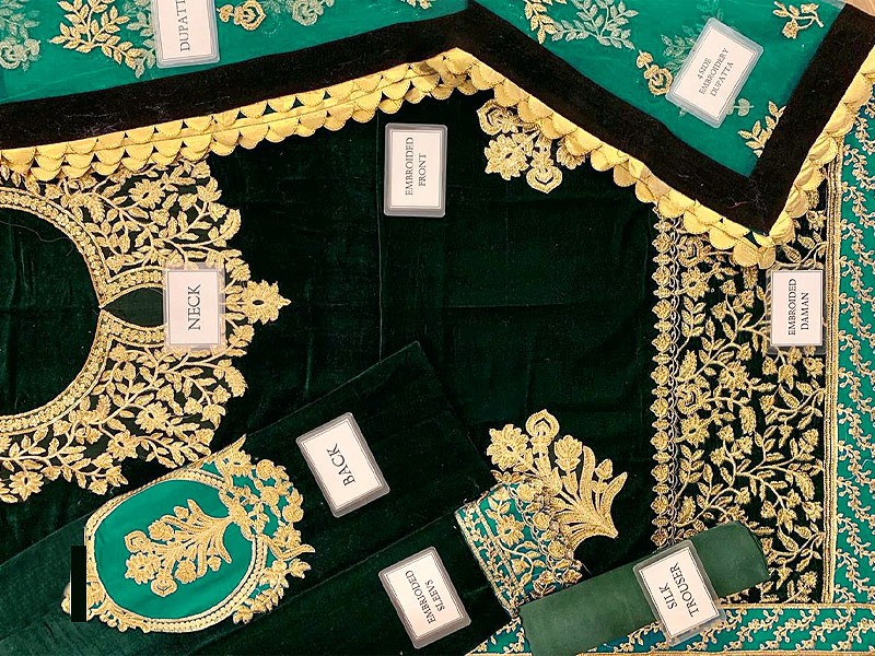 Luxury Embroidered Green Velvet Wedding Dress 2023
