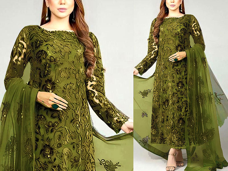 Adorable Embroidered Lawn Dress with Chiffon Dupatta Price in Pakistan