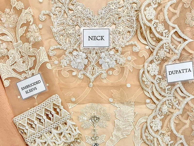 Luxury Handwork Heavy Embroidered Organza Wedding Dress 2023