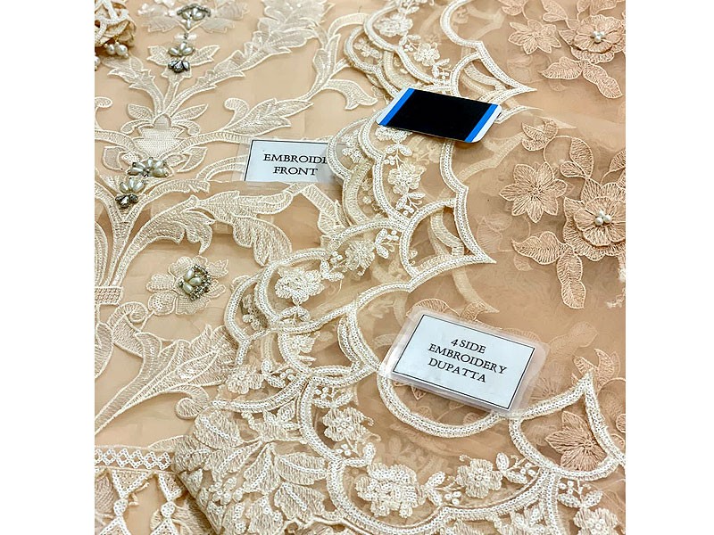 Luxury Handwork Heavy Embroidered Organza Wedding Dress 2023